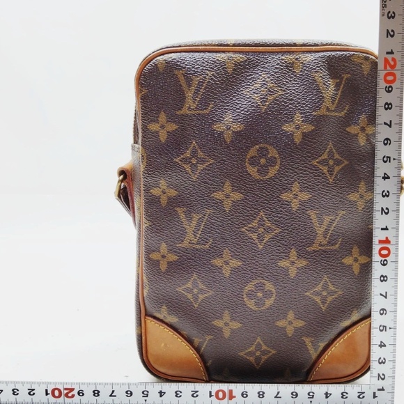 Pre-Owned Louis Vuitton Shoulder Bag Monogram Danube UNISEX - Picture 1 of 8